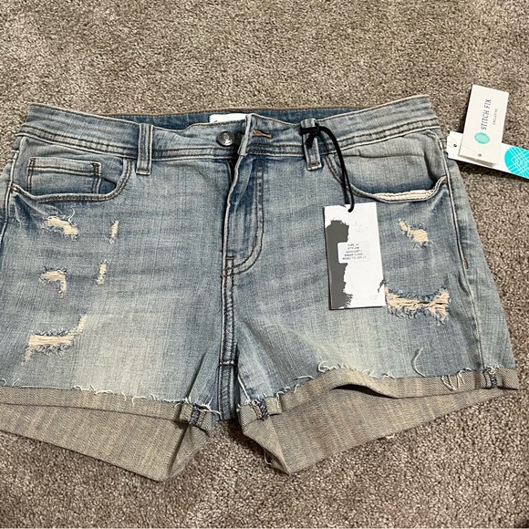 NWT women’s denim shorts size 10 - Picture 5 of 5